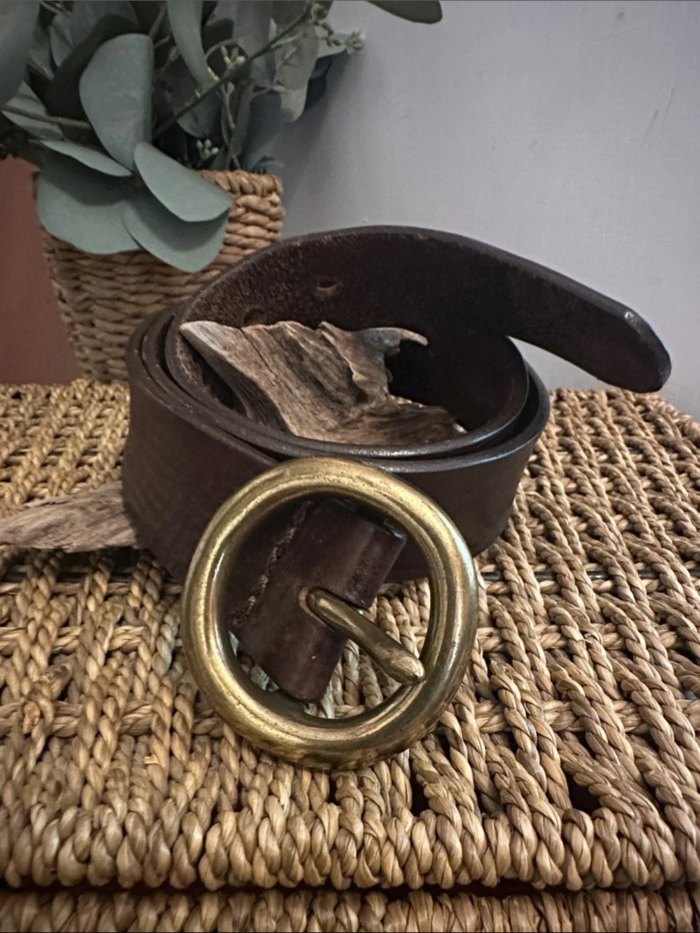 J. Crew women’s Brown Leather solid Brass Round Buckle 28/29 belt